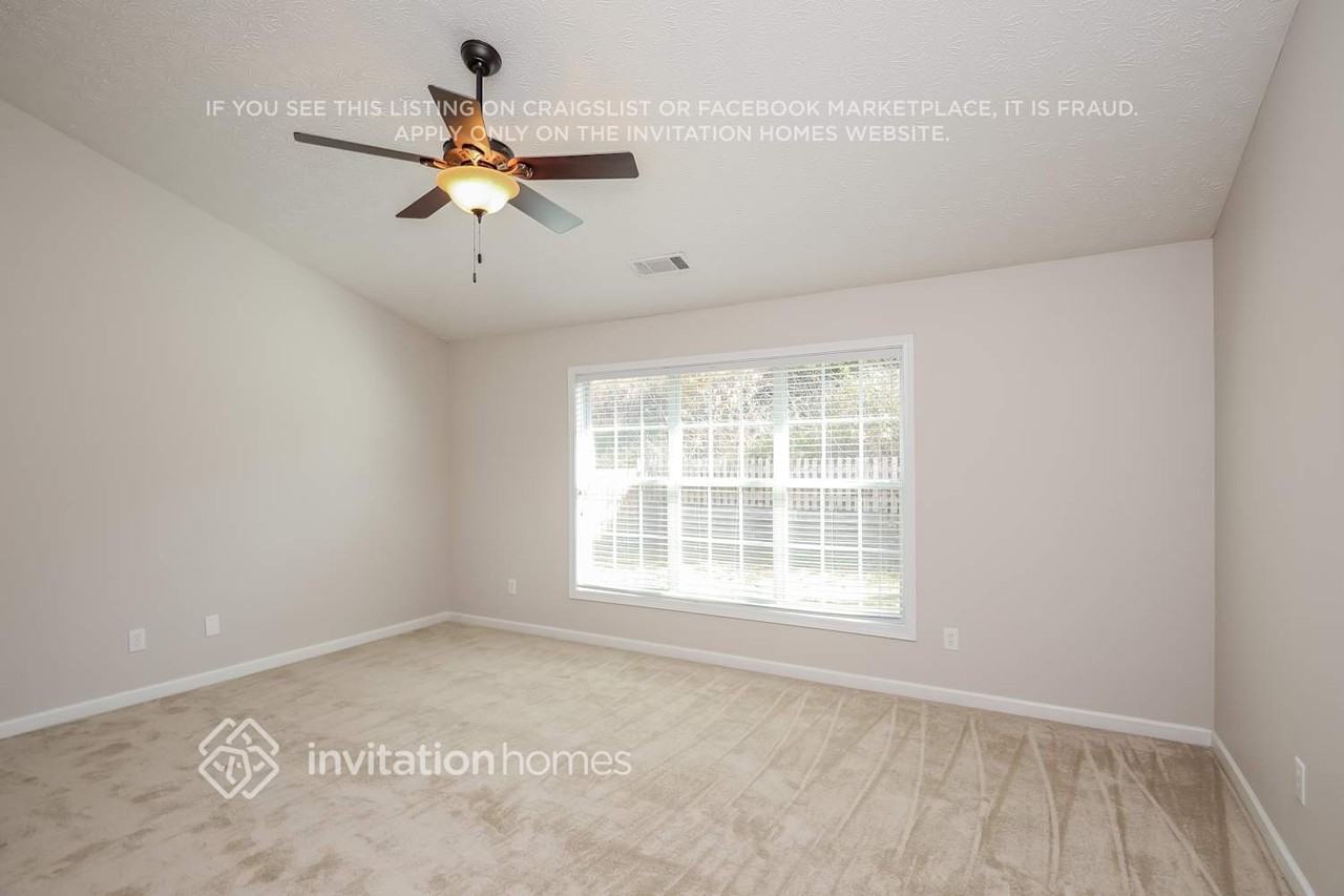 2010 Charleston Oak Cir - Photo 7 of 12