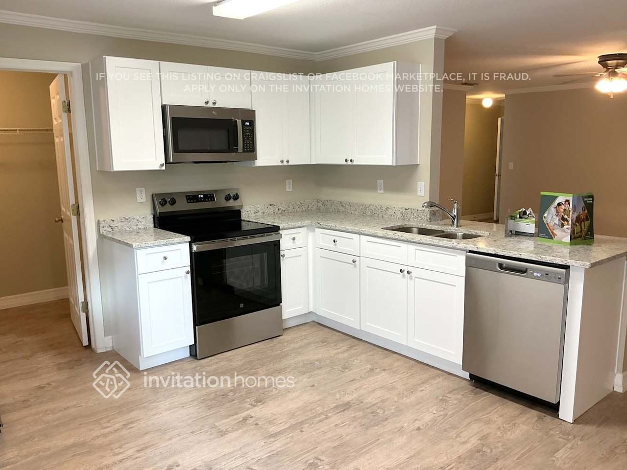 1065 Guild St - Photo 5 of 11