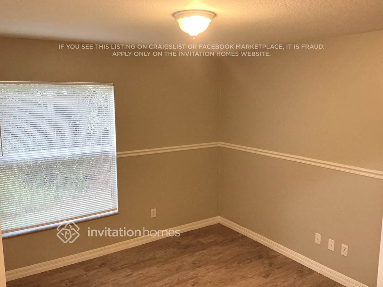 1065 Guild St - Photo 6 of 11