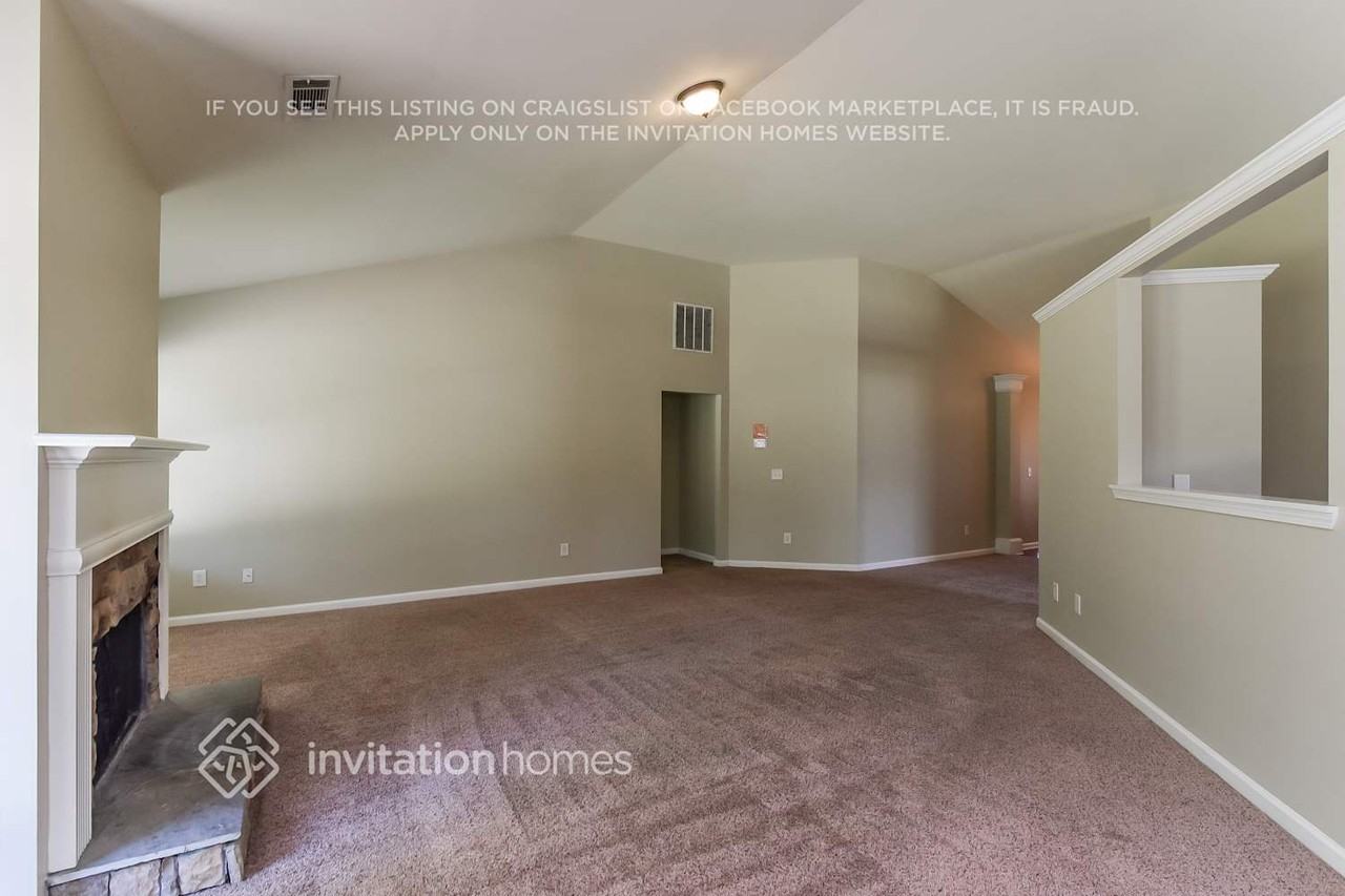 4429 Caney Fork Circle - Photo 2 of 16