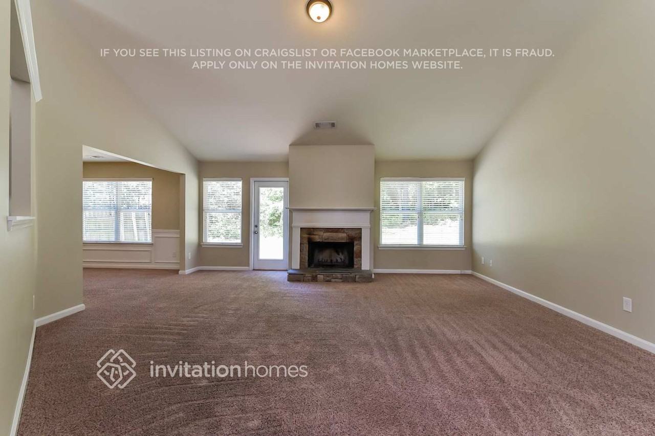 4429 Caney Fork Circle - Photo 3 of 16