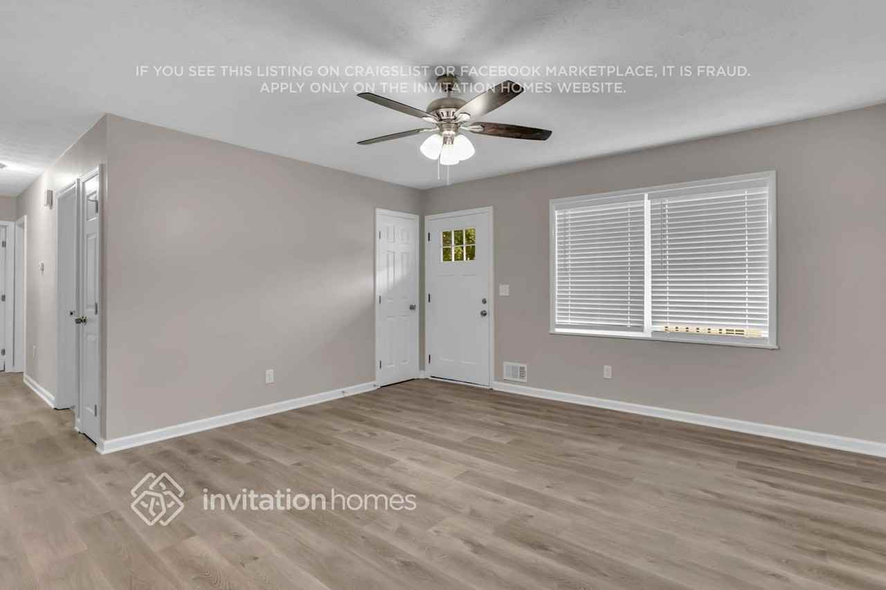 51 Herbert Hayes Dr - Photo 3 of 18