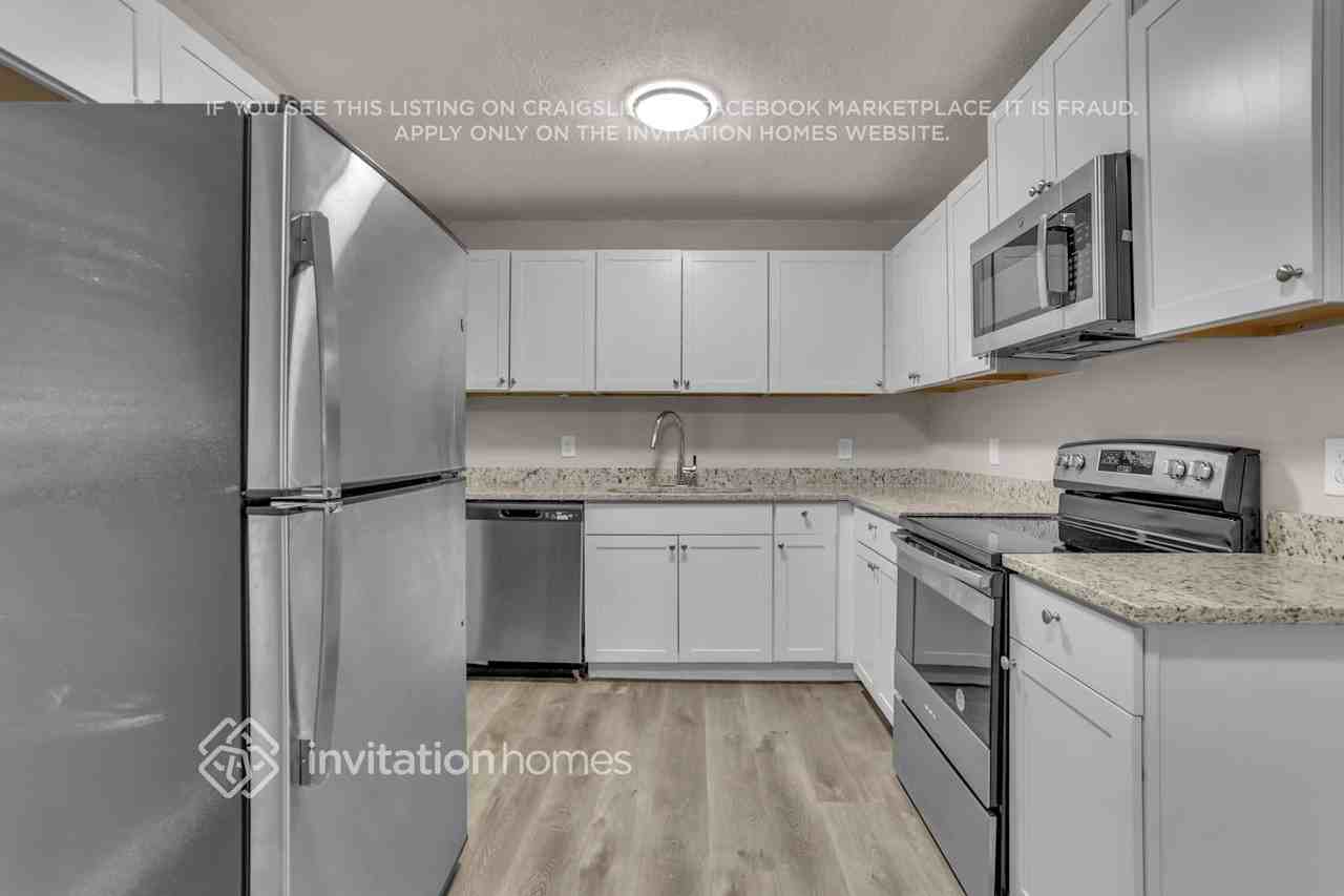 51 Herbert Hayes Dr - Photo 5 of 18