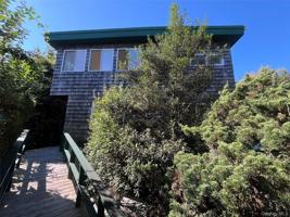 featured image of 150 Clipper Roadway