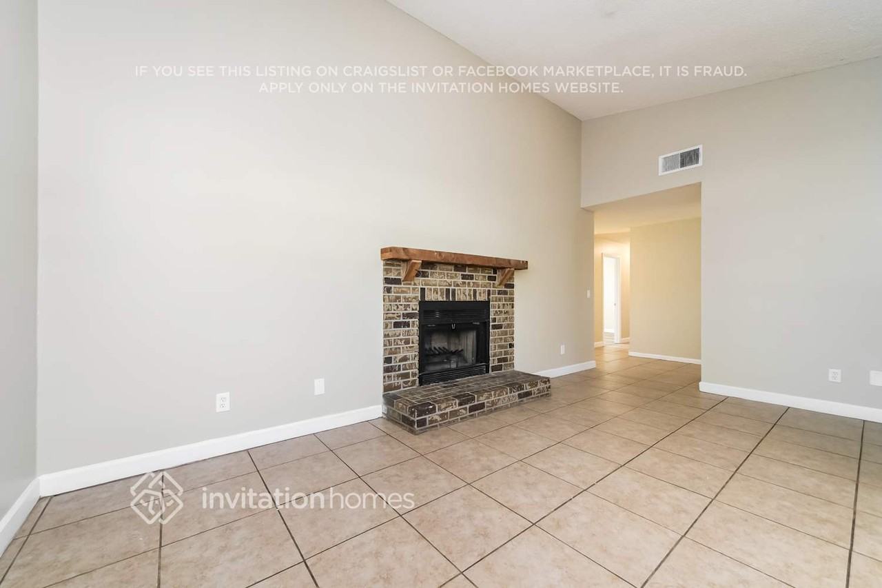 2819 N Bermuda Ave - Photo 4 of 17