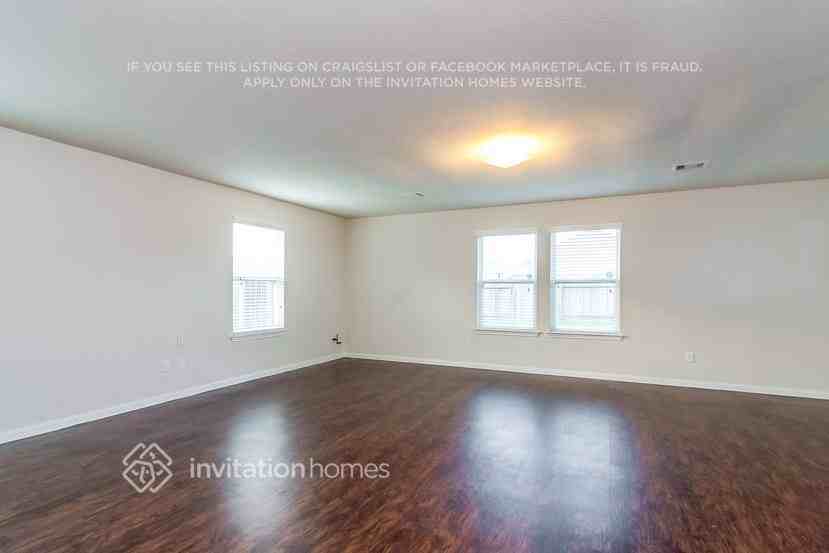 6111 El Oro Dr - Photo 6 of 17