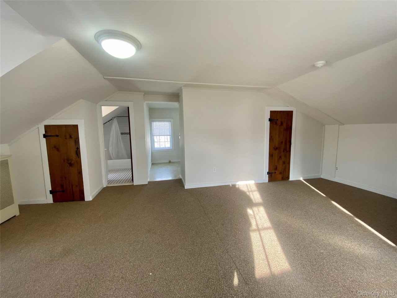 6 Willow Ave Apt 3rd #3rdFL - Photo 3 of 10