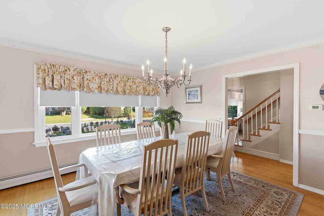 204 Neptune Pl - Photo 7 of 33