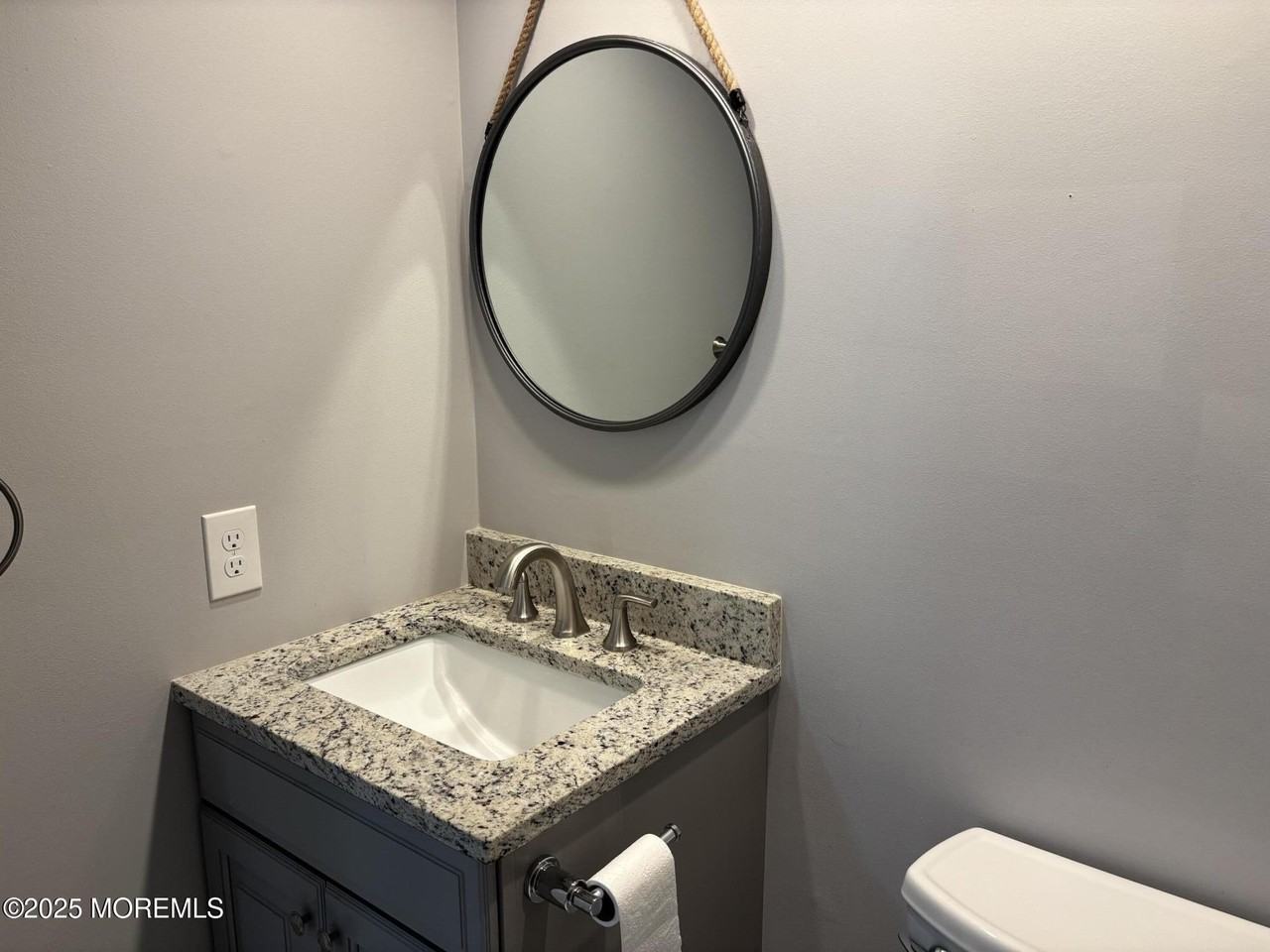 248 Larchwood Ct - Photo 6 of 28