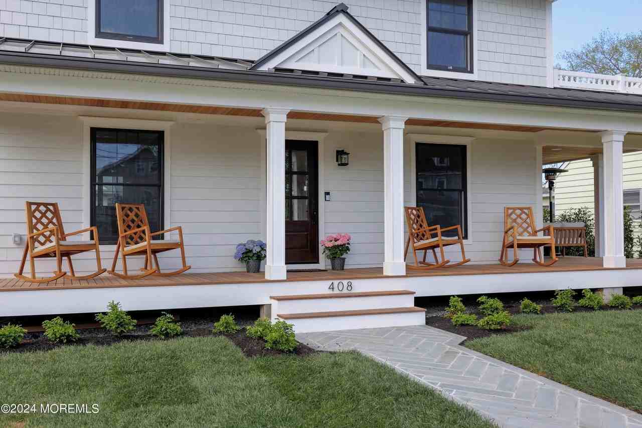 408 Central Ave - Photo 3 of 46