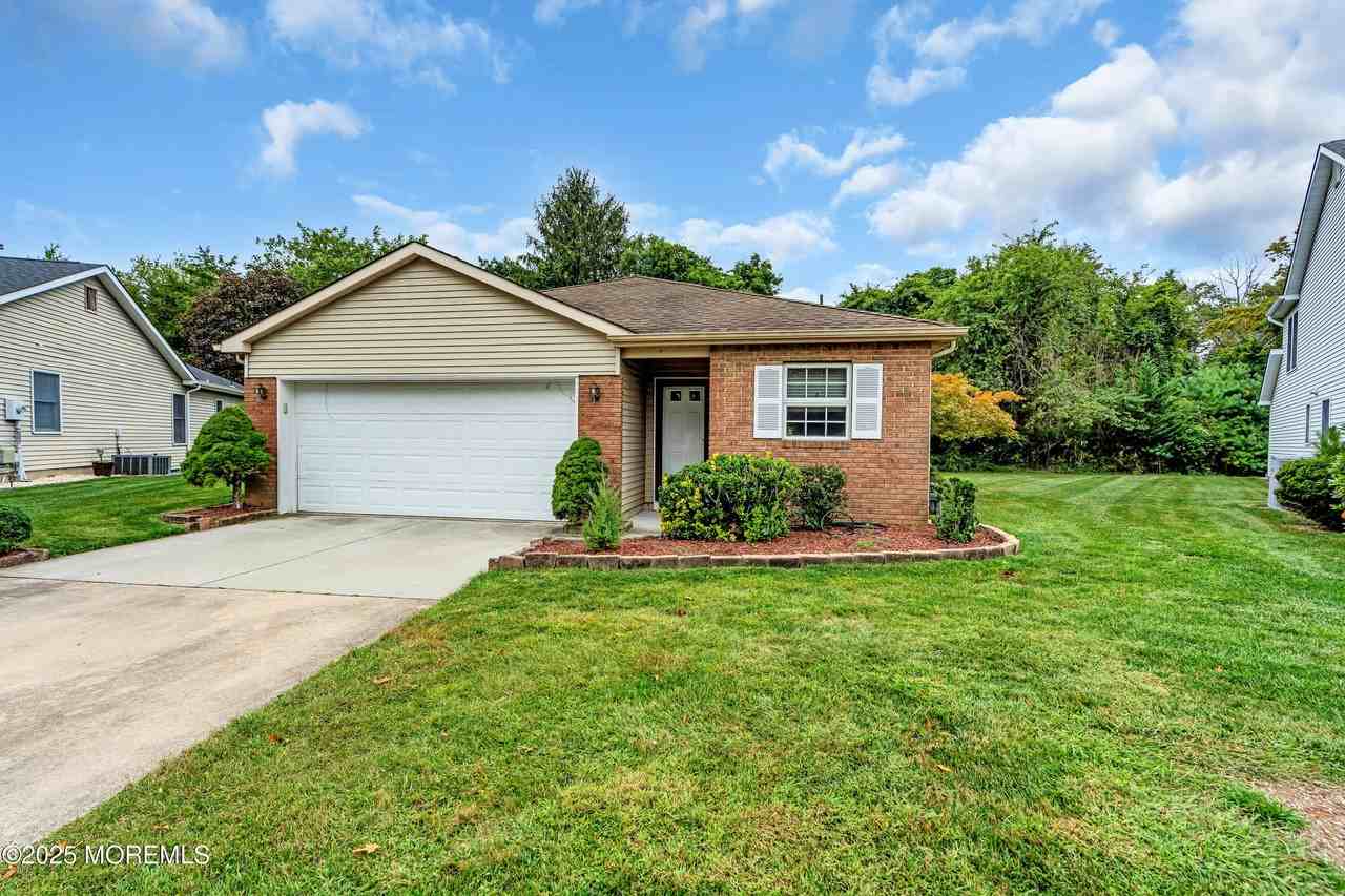 1970 Cherryvale Court - Photo 5 of 27