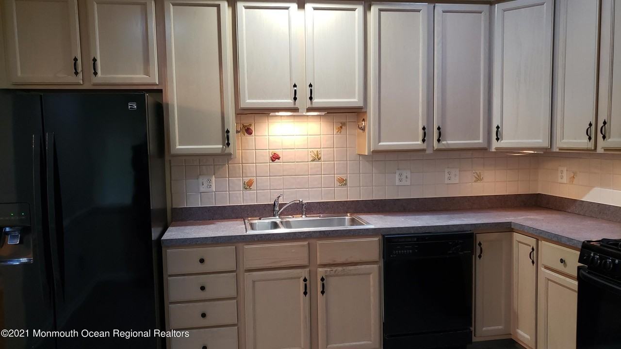 388 Harrier Dr Unit 388 #388 - Photo 7 of 24