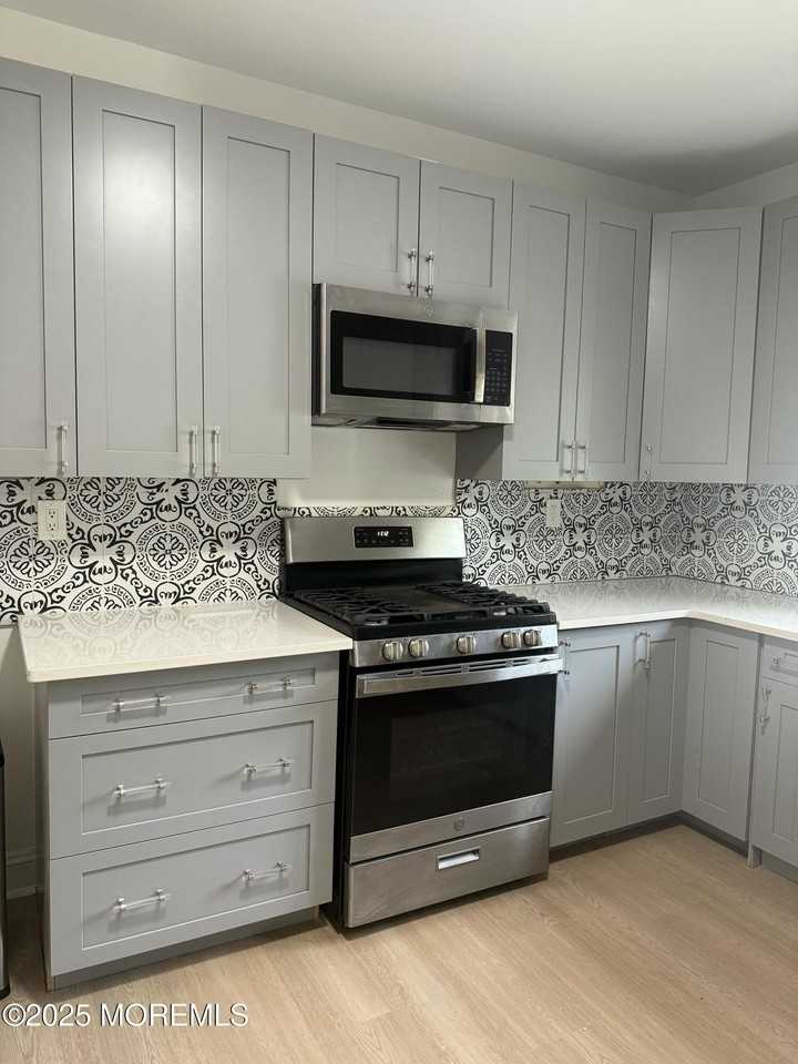 1308 Franklin Avenue - Photo 6 of 18