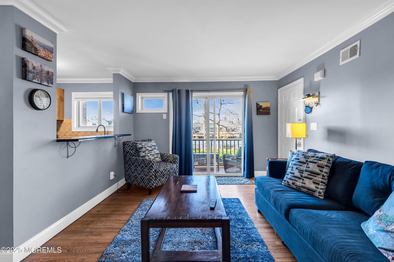 1641 Elm Ave Apt 18 #18 - Photo 5 of 20