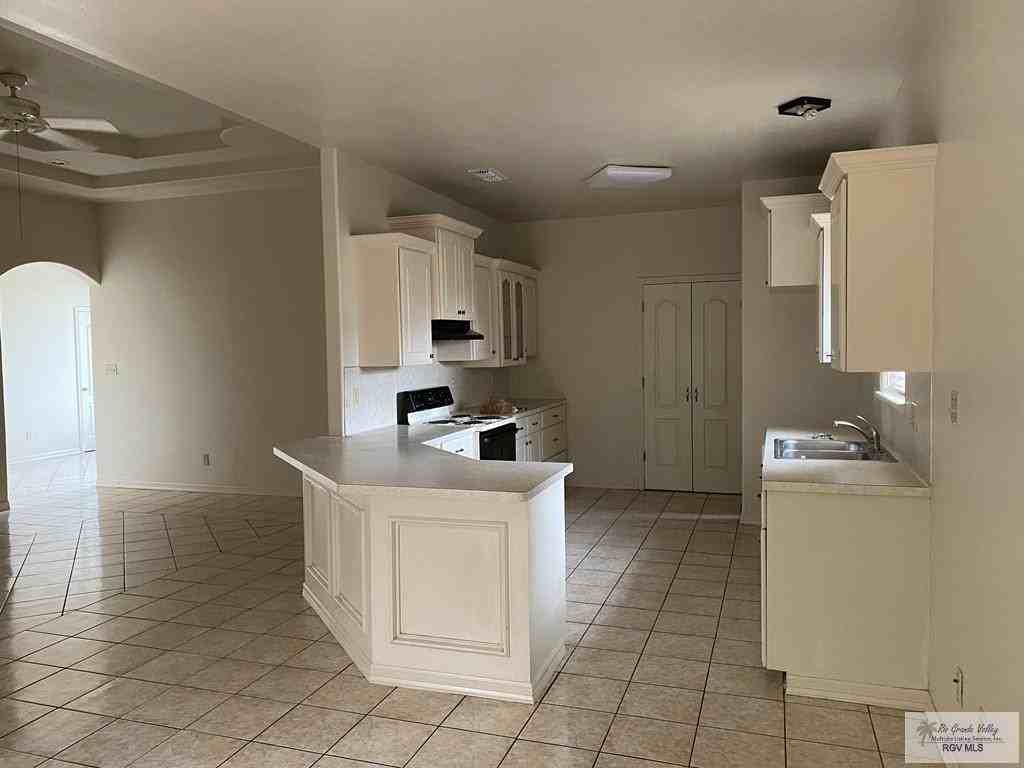 25 La Paz Ct - Photo 6 of 33