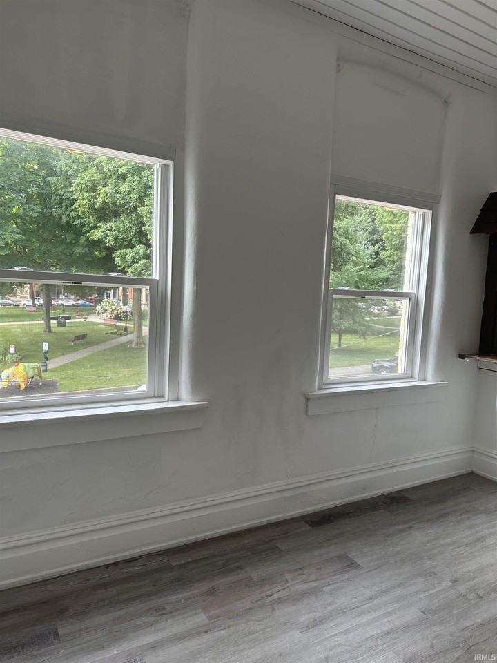 104 West Michigan Street - Photo 2 of 12