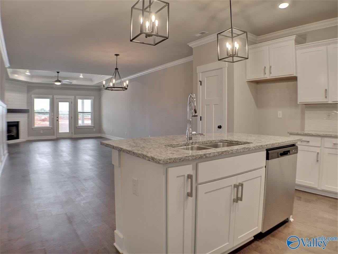 439 Ripple Lake Dr Sw - Photo 2 of 15