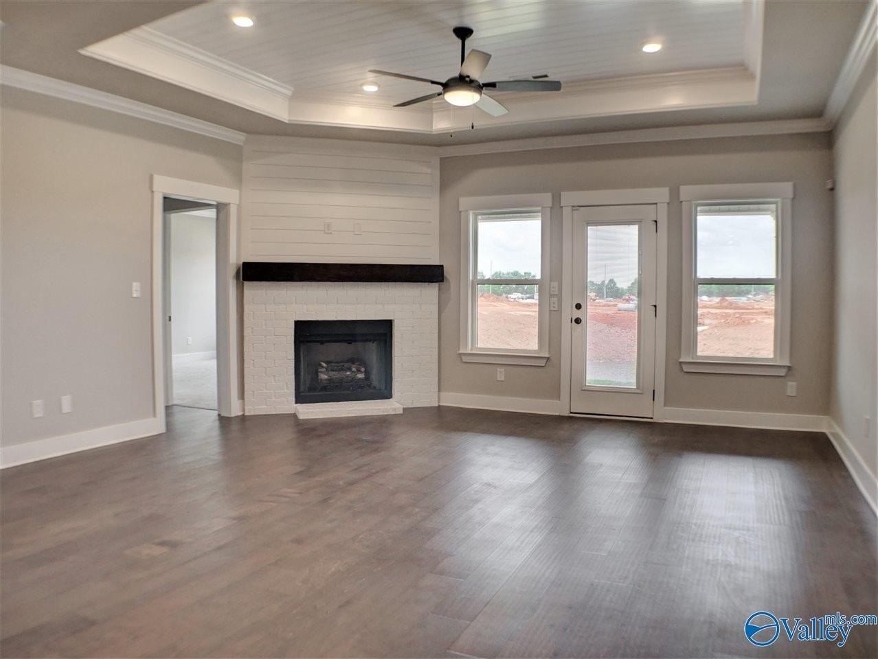 439 Ripple Lake Dr Sw - Photo 6 of 15