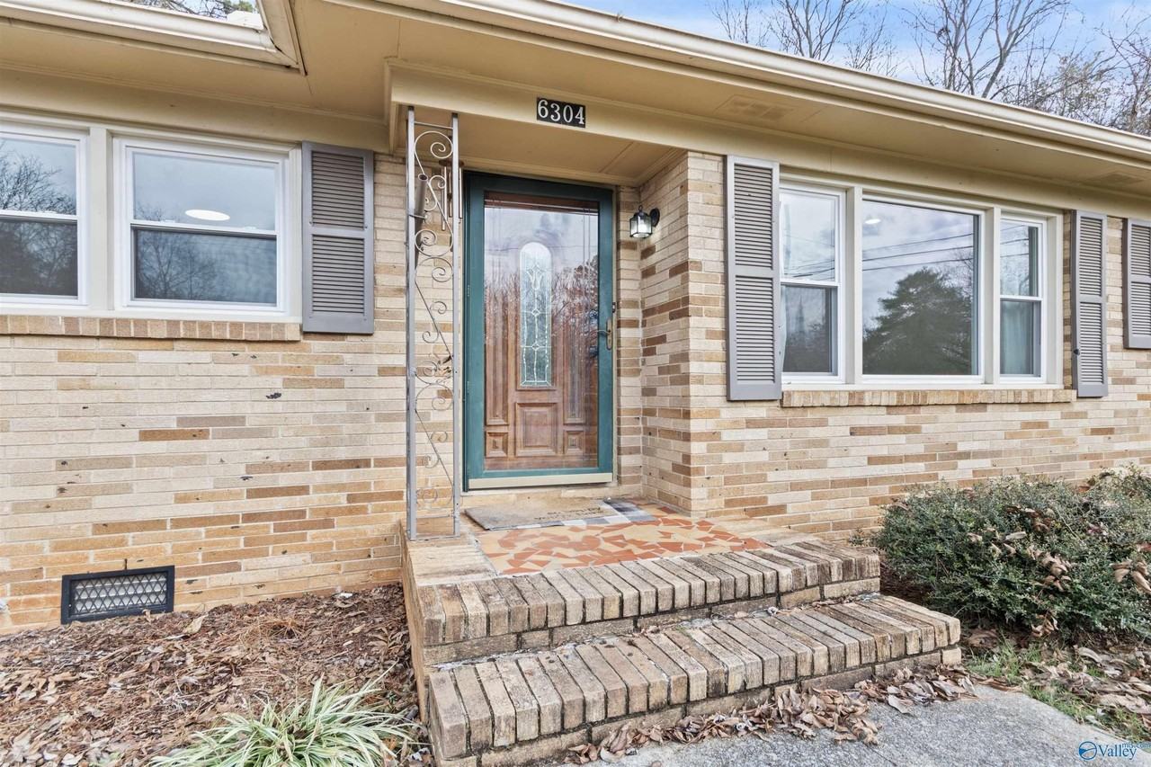 6304 Davies Ave Nw - Photo 3 of 27