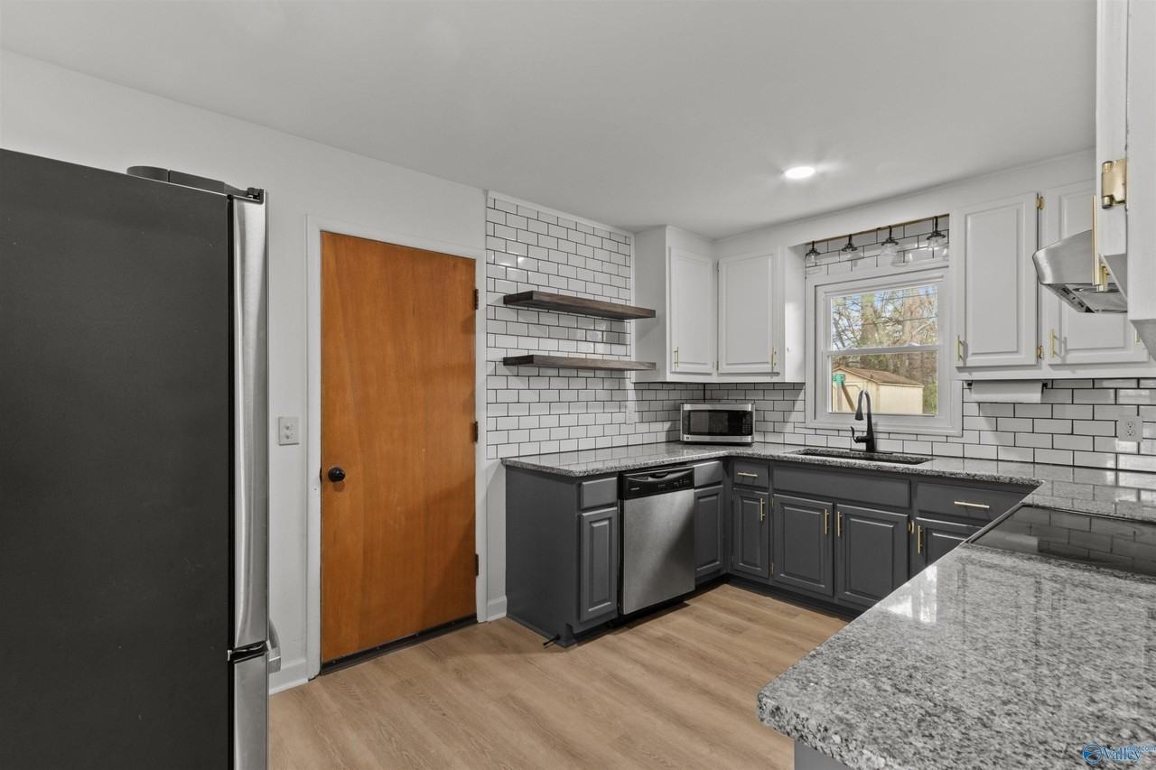 6304 Davies Ave Nw - Photo 7 of 27