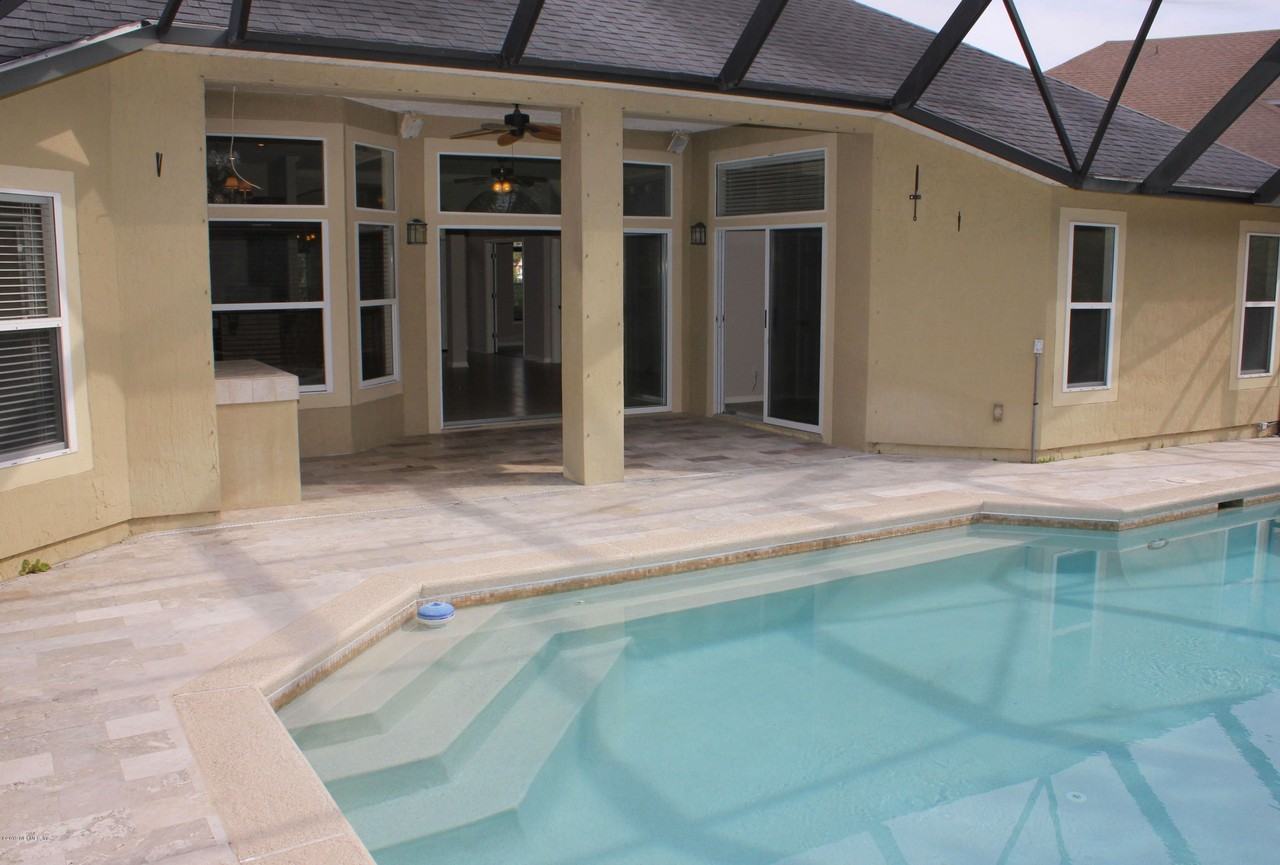 325 Lauden Ct - Photo 3 of 21