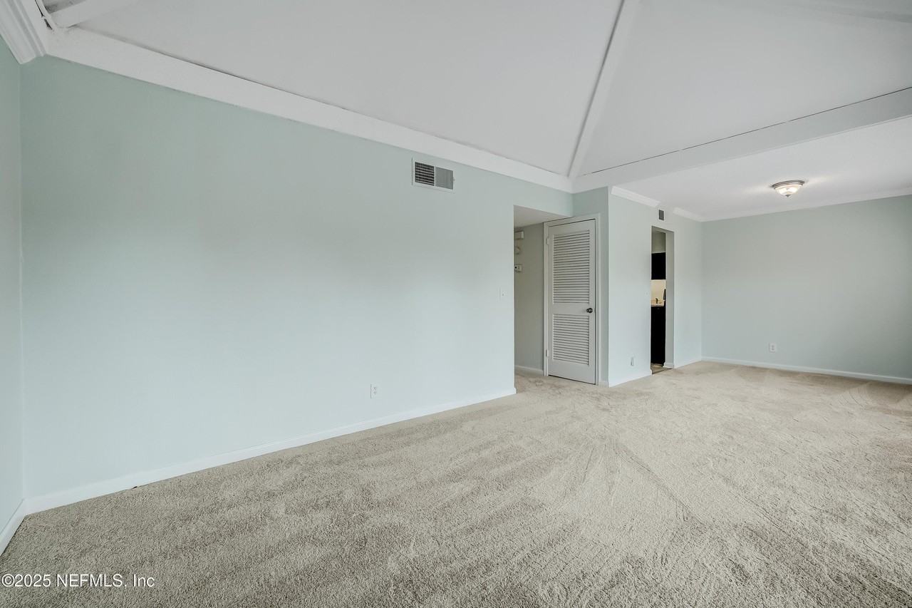 6561 Mission Ct Unit 4 #4 - Photo 6 of 42