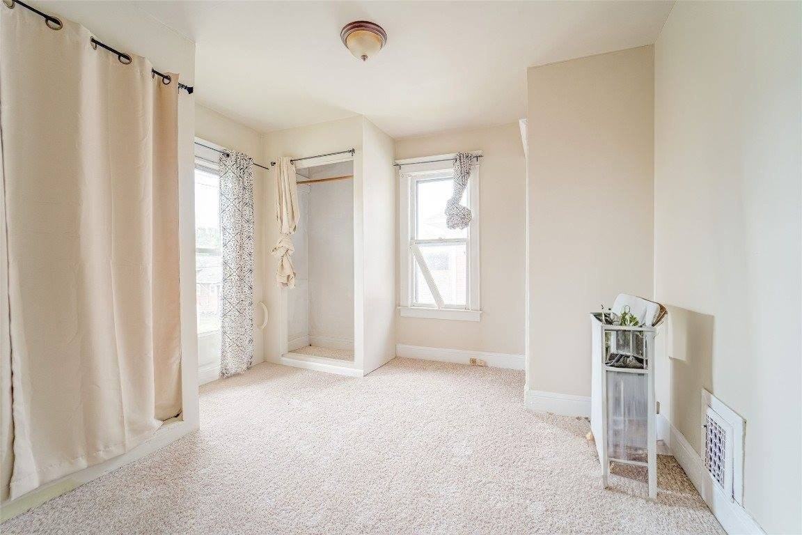 2 Bigelow St - Photo 4 of 10