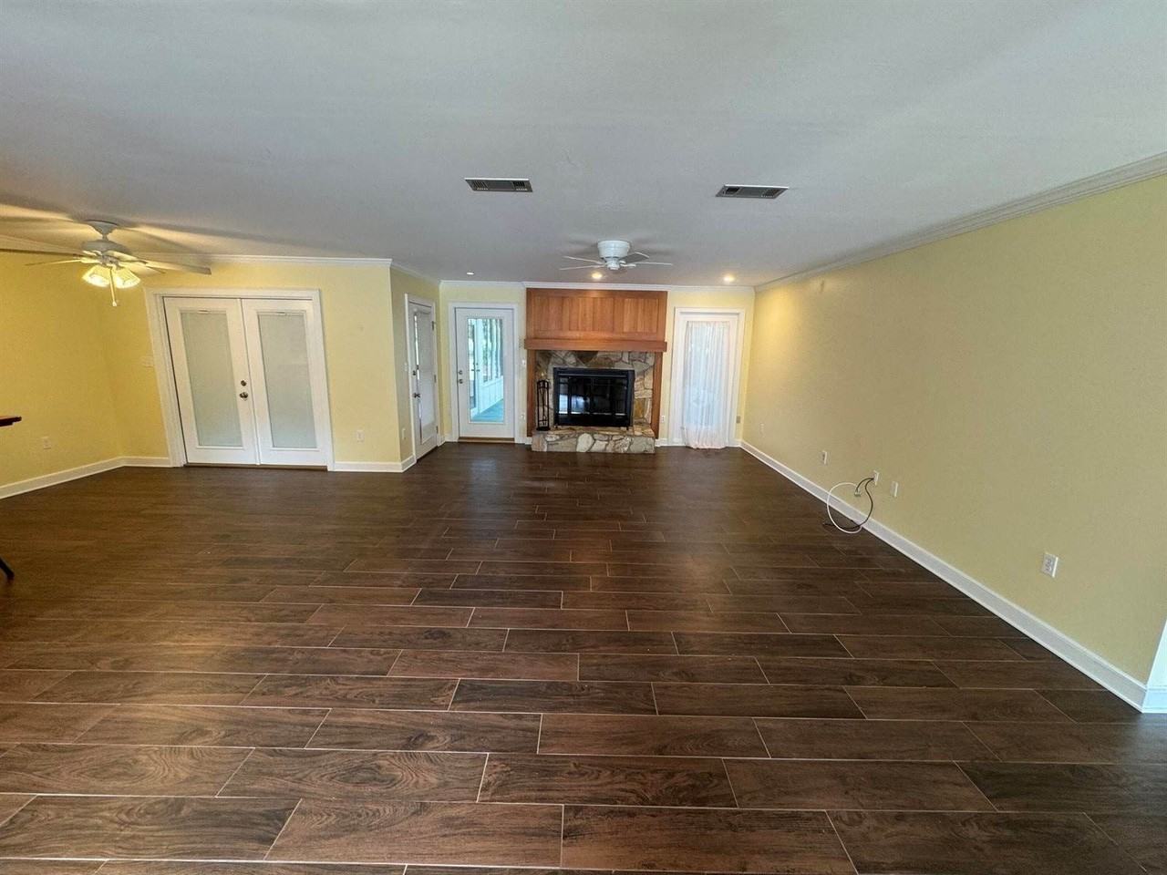 234 Wava Ave - Photo 3 of 13