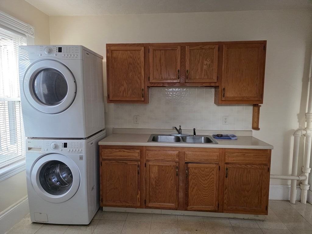 209 Ash St - Photo 3 of 7