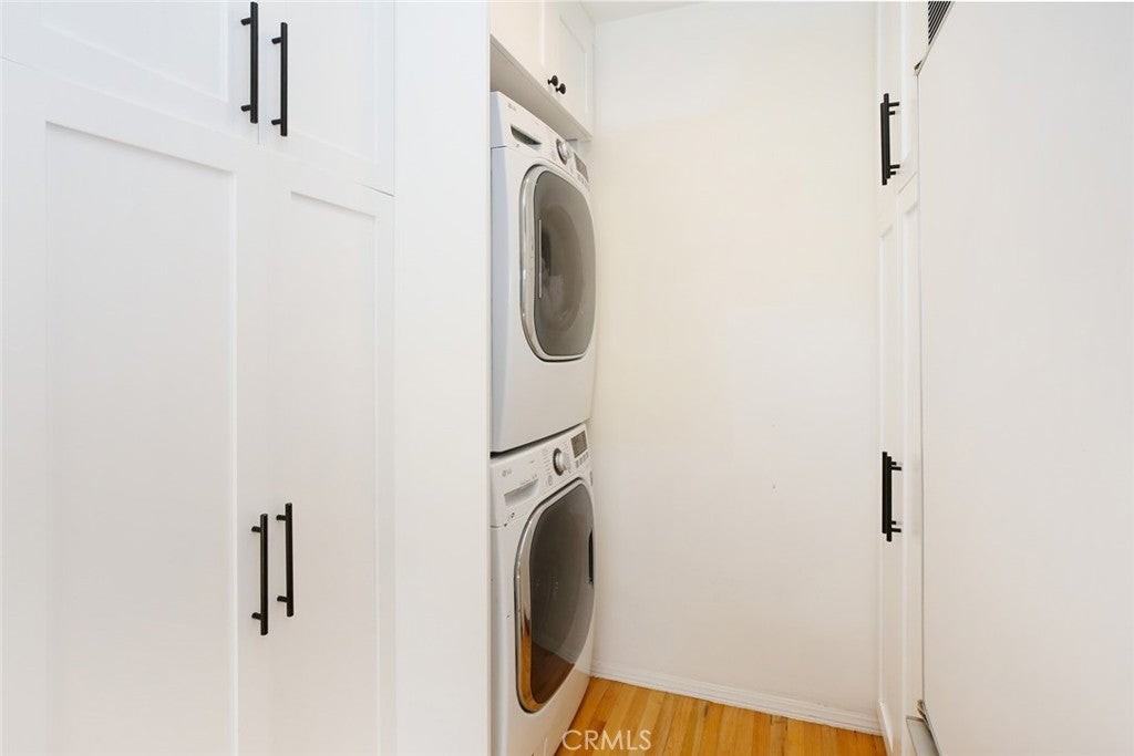 1113 Amoroso Place - Photo 4 of 28