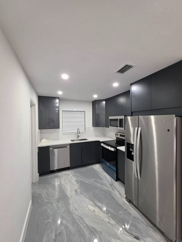 18730 Nw 29th Pl - Photo 3 of 15