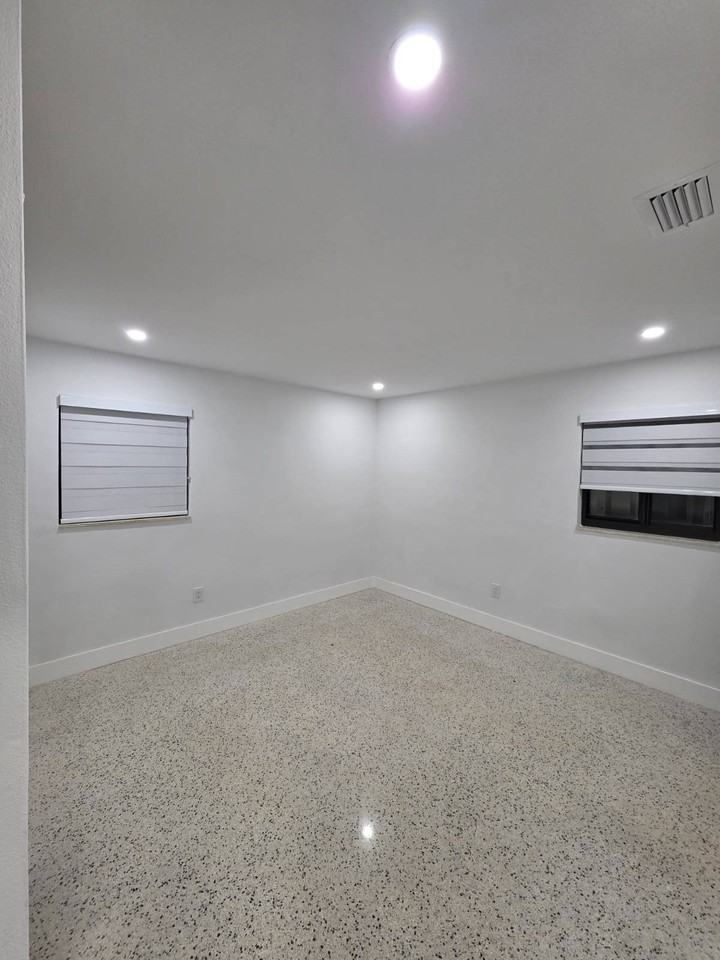 18730 Nw 29th Pl - Photo 7 of 15