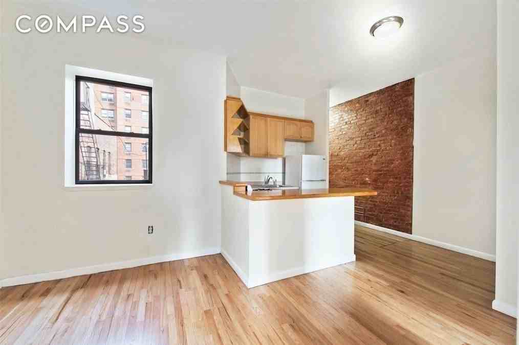 309 East 95th Street #27 - Photo 2 of 8