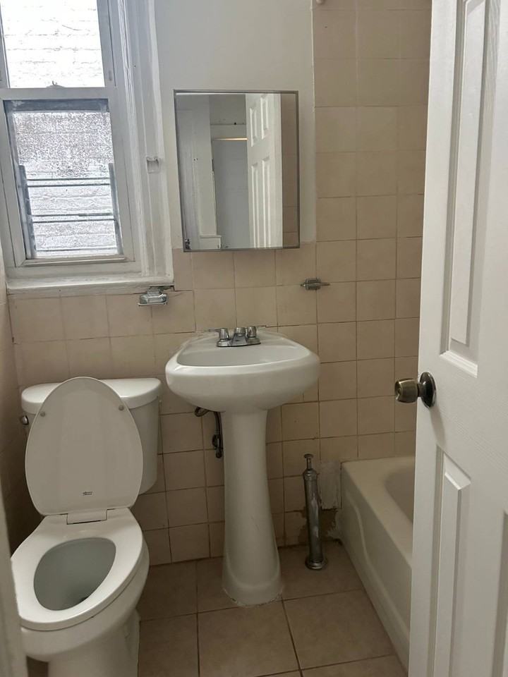 Avenue J - Photo 3 of 7