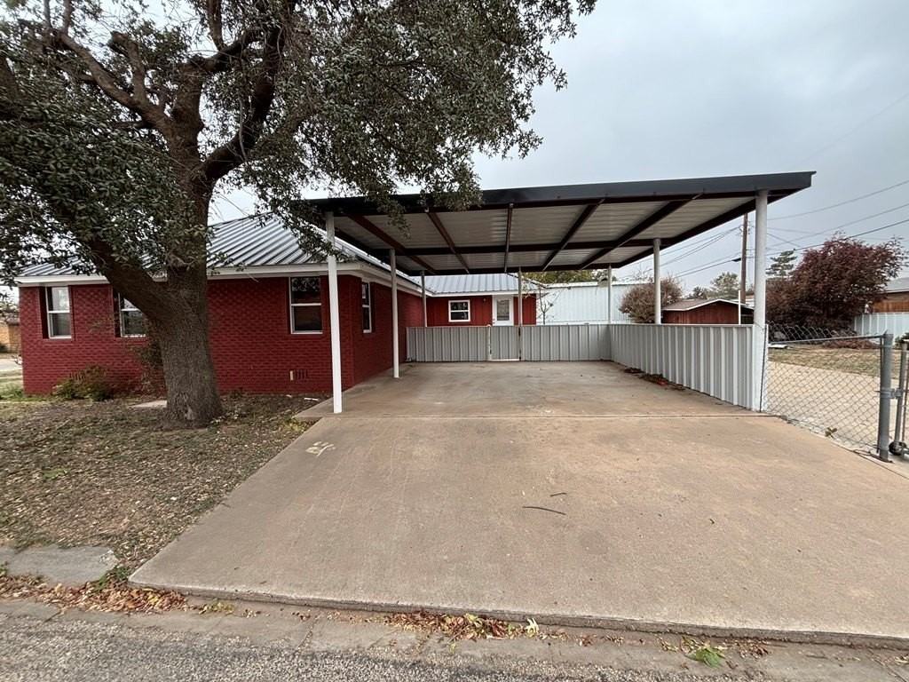 2201 44th Street - Photo 3 of 19