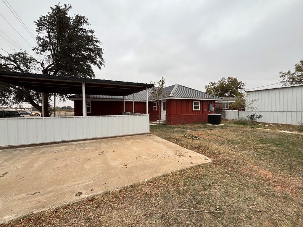 2201 44th Street - Photo 5 of 19