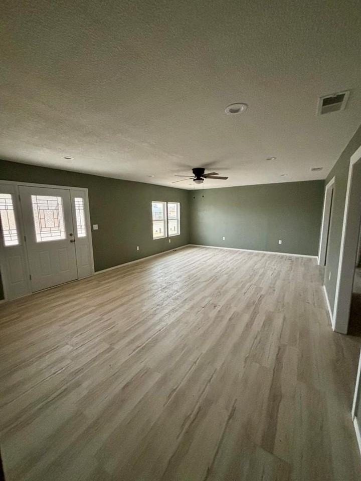 2201 44th Street - Photo 7 of 19