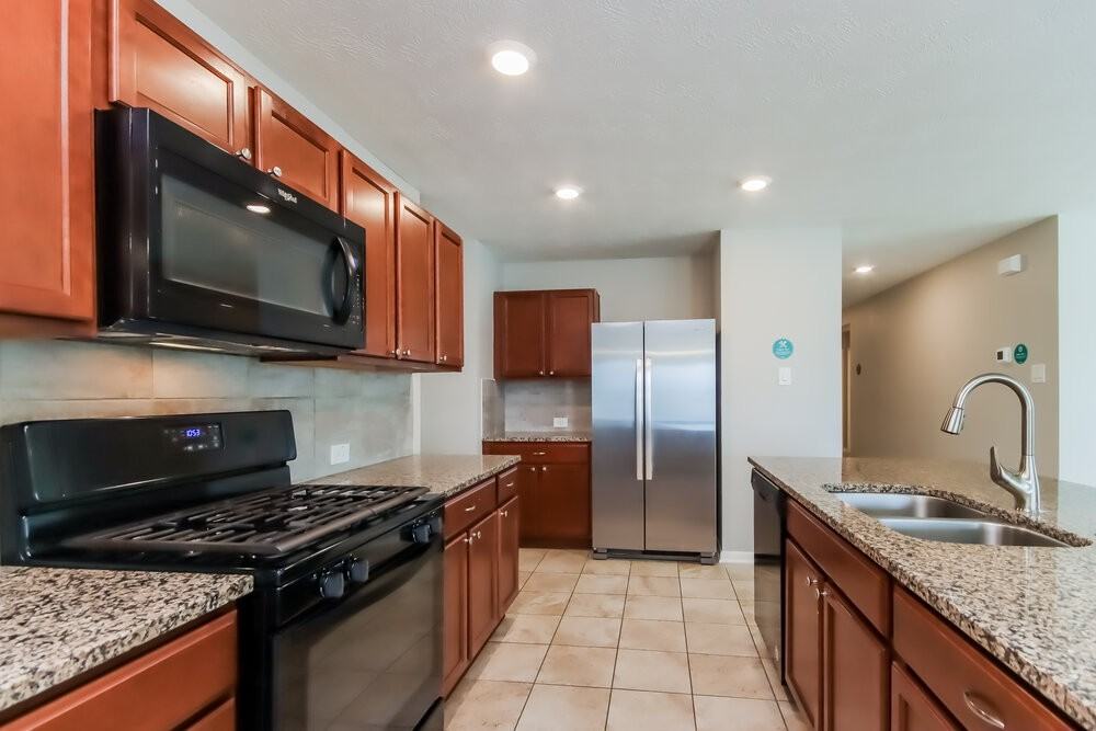 20132 Langwell Dr - Photo 6 of 16