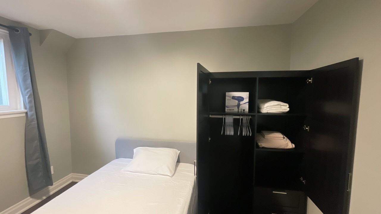 65 Holcolm Road - Photo 3 of 12