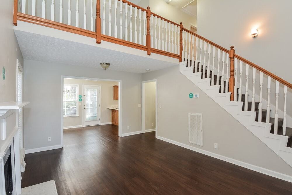 208 Painter Dr - Photo 5 of 17