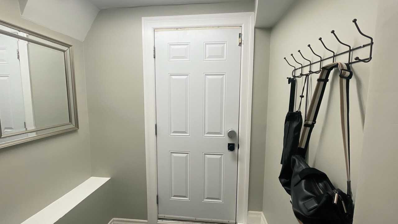 65 Holcolm Road - Photo 7 of 12