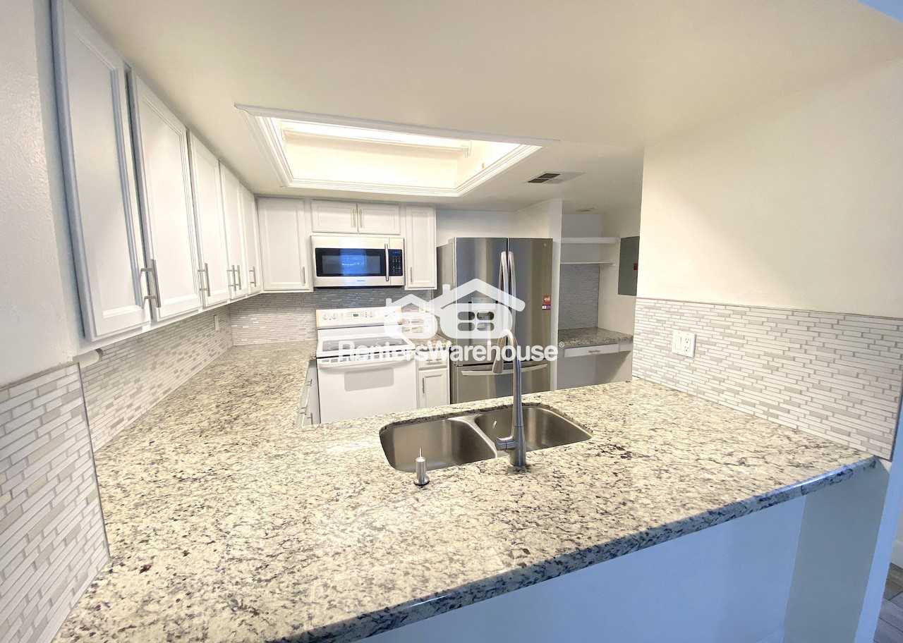 1505 N Center St #103 - Photo 5 of 15