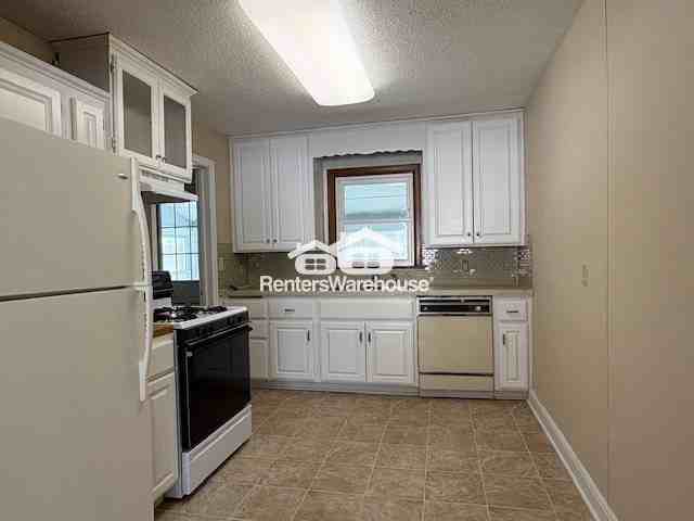 16 West Rd - Photo 3 of 12