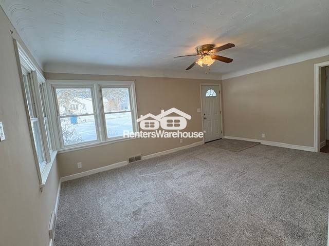 16 West Rd - Photo 7 of 12