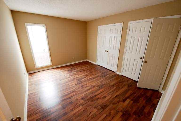 1937 Sharon Rd W - Photo 2 of 11