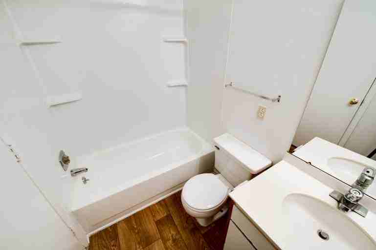 711 Farmhurst Drive - Photo 5 of 10