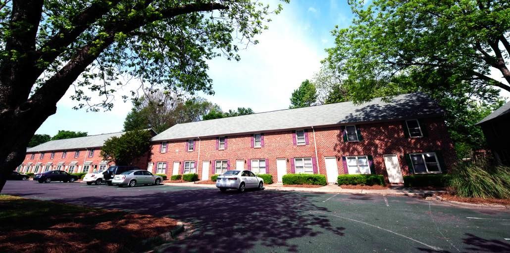 Courtyard Townhomes - Photo 2 of 9