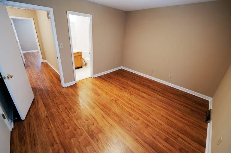 Courtyard Townhomes - Photo 6 of 9