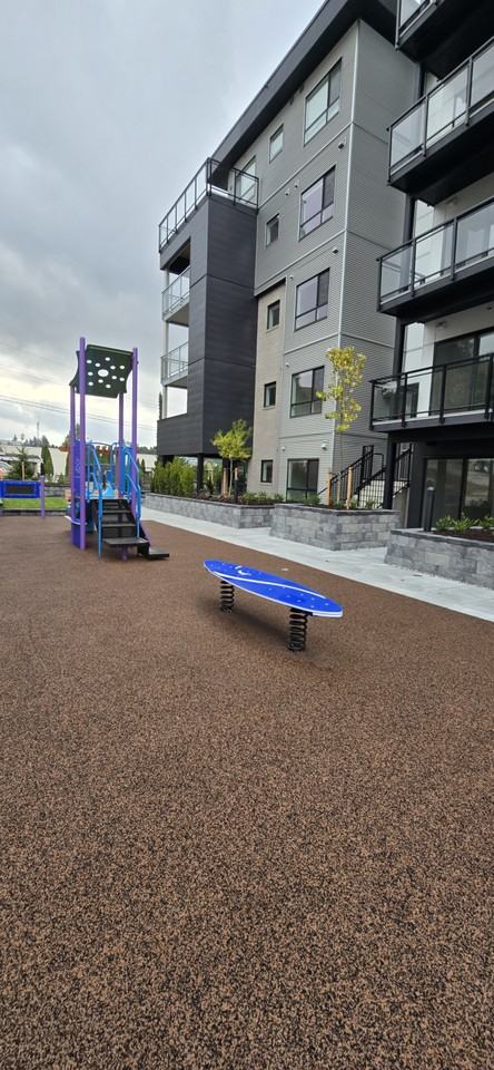 33886 Pine Street #202 - Photo 5 of 10