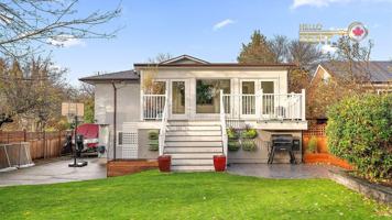 featured image of 1755 Carrick Street